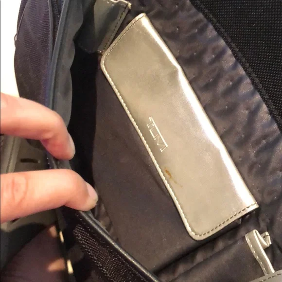 NWOTs tumi LXT Imagination messenger bag